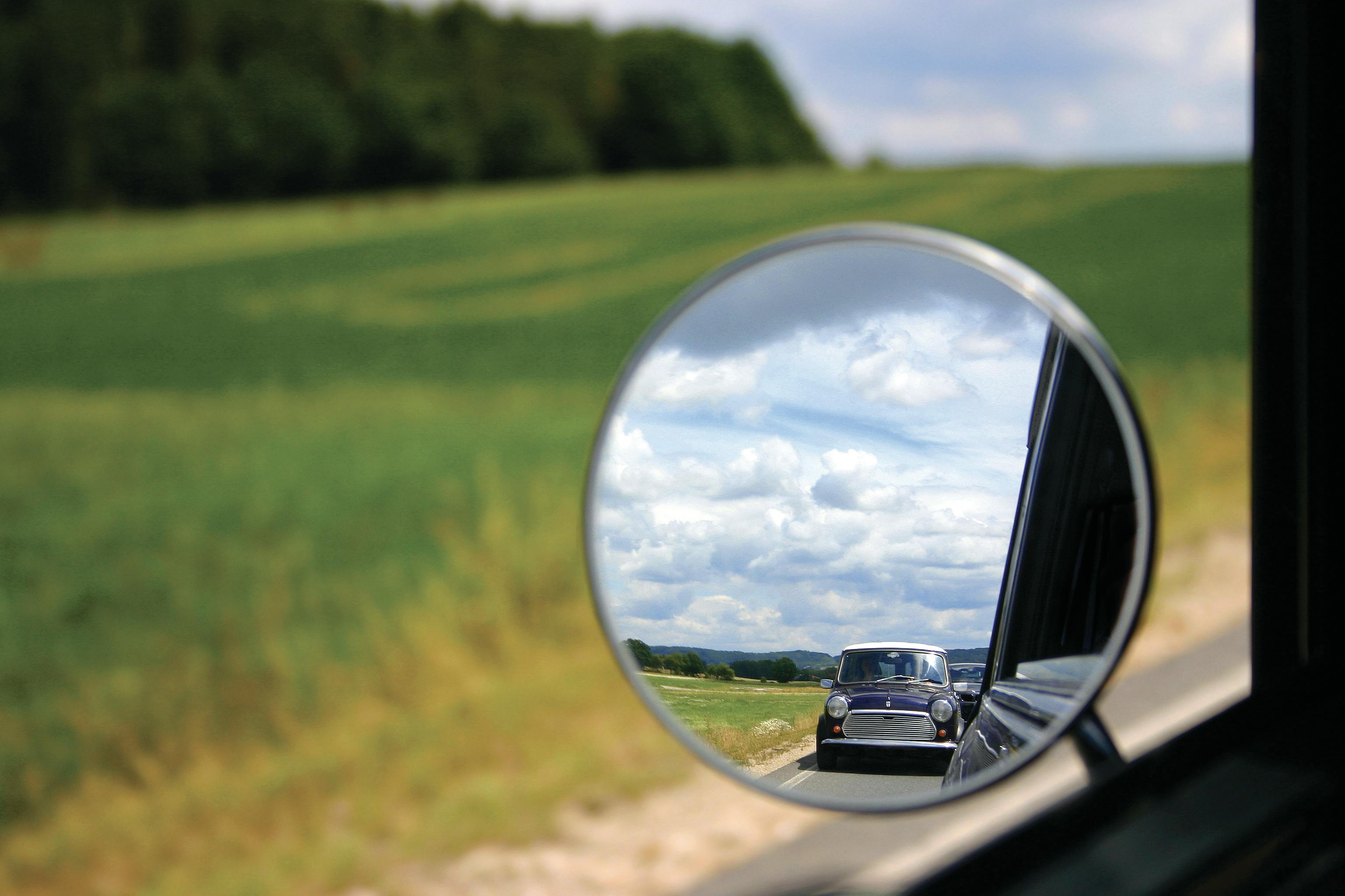 66fdb96d55d3971182096df1 Mirror1