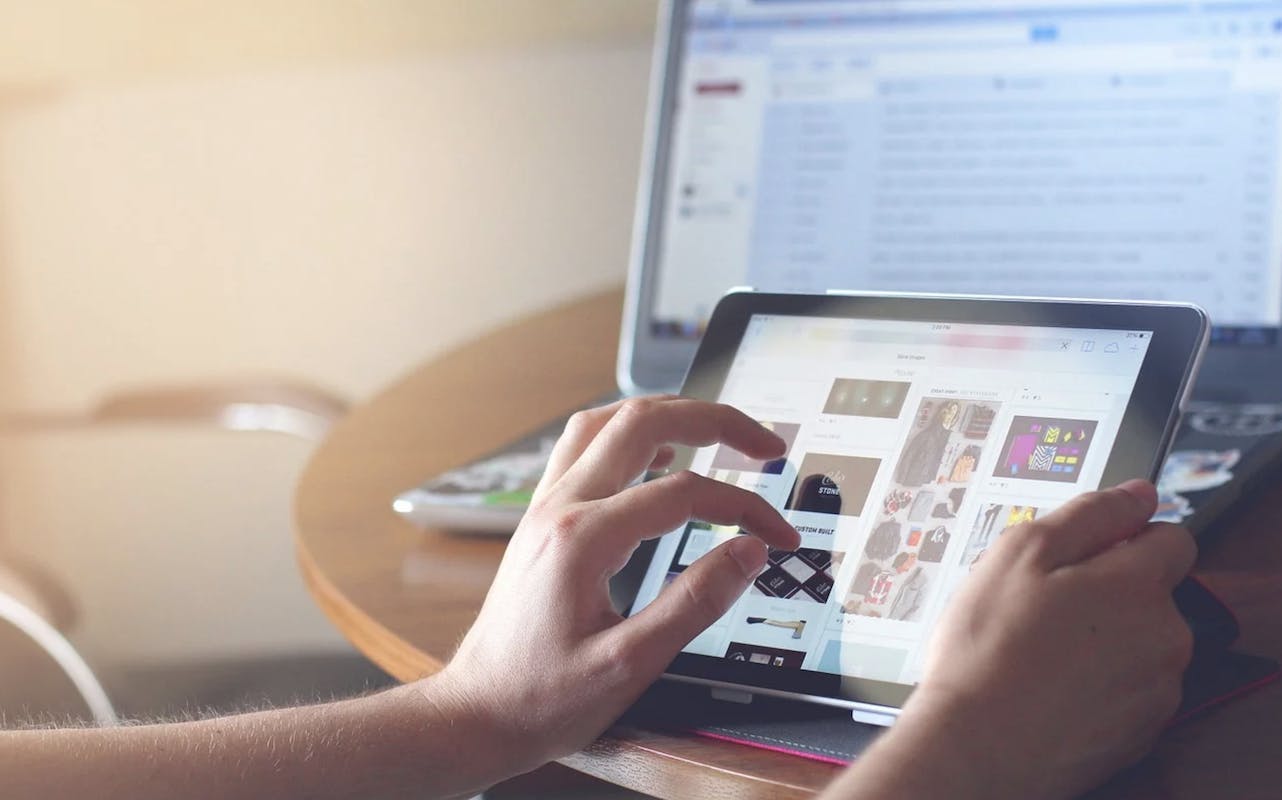 66fdb99ddbd68e31794a9ac5 Personusingseveralformsofdigitaltechnologyipadandl