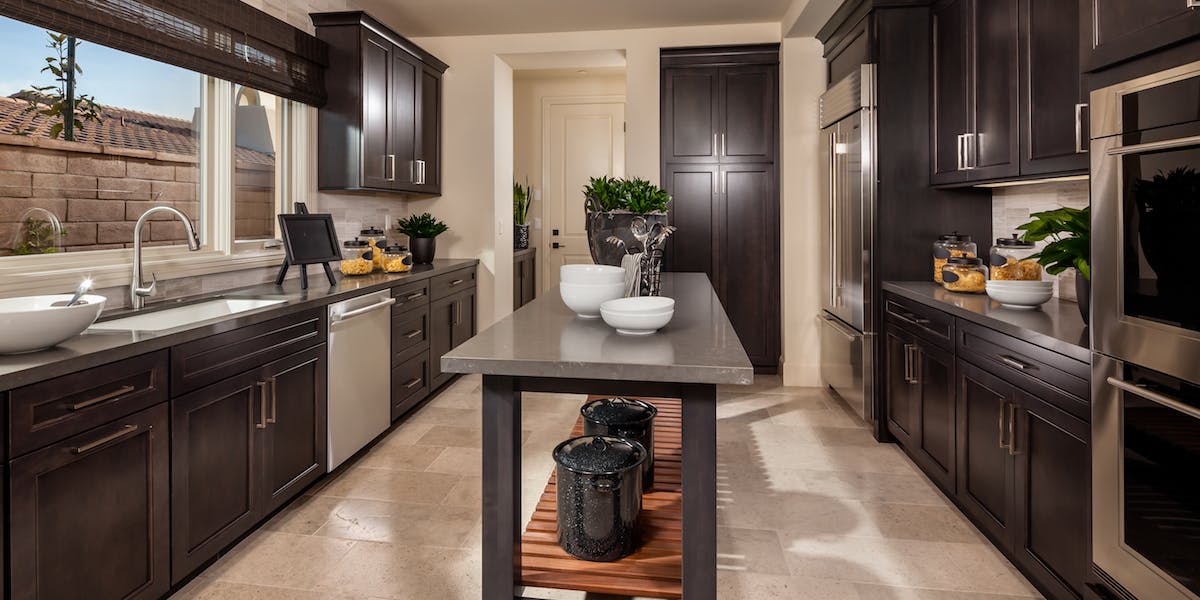 66fdb9bb3cabd95cb3a68e3d Hero 2