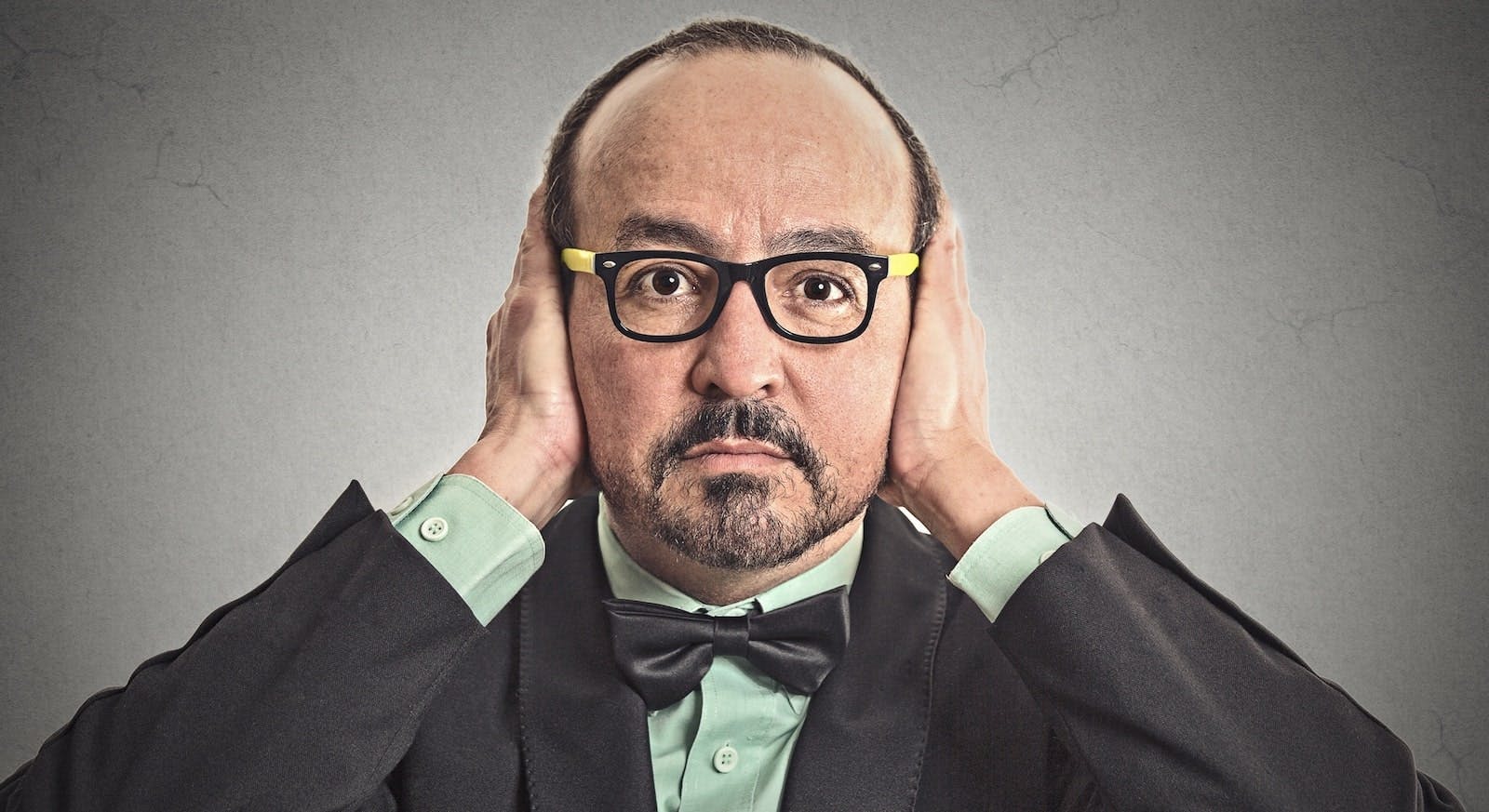 66fdba8fd4ea382555a58e2f Manhandsoverearsmin