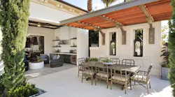 Following value and cost considerations, connection to the outdoors and nature is predicted to be the largest driver of home design choices over the next three years. | Photo: John Bare Photography / DesignLens
