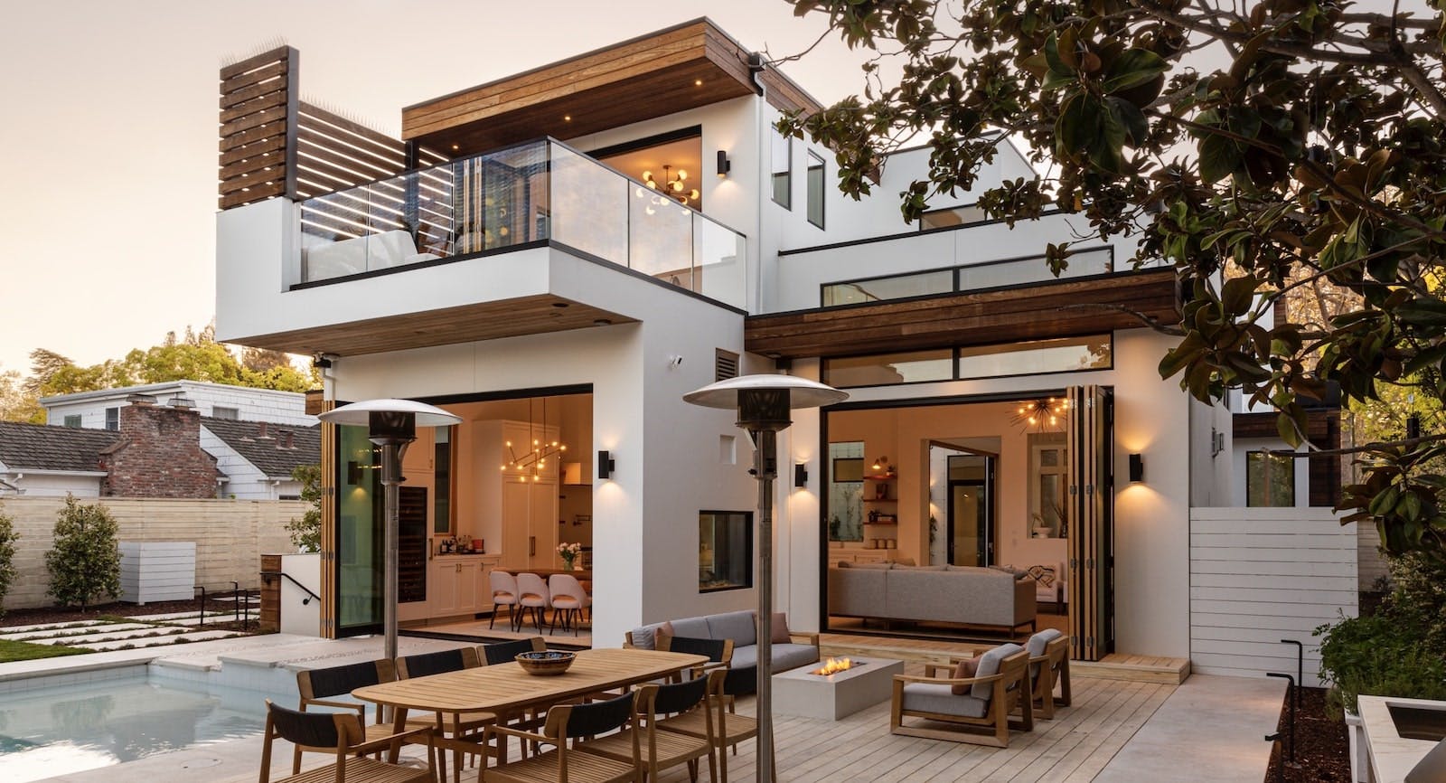 66fdba99dbd68e60a34a9c90 Dahlingroupluminosahomedesignoutdoorlivingmin