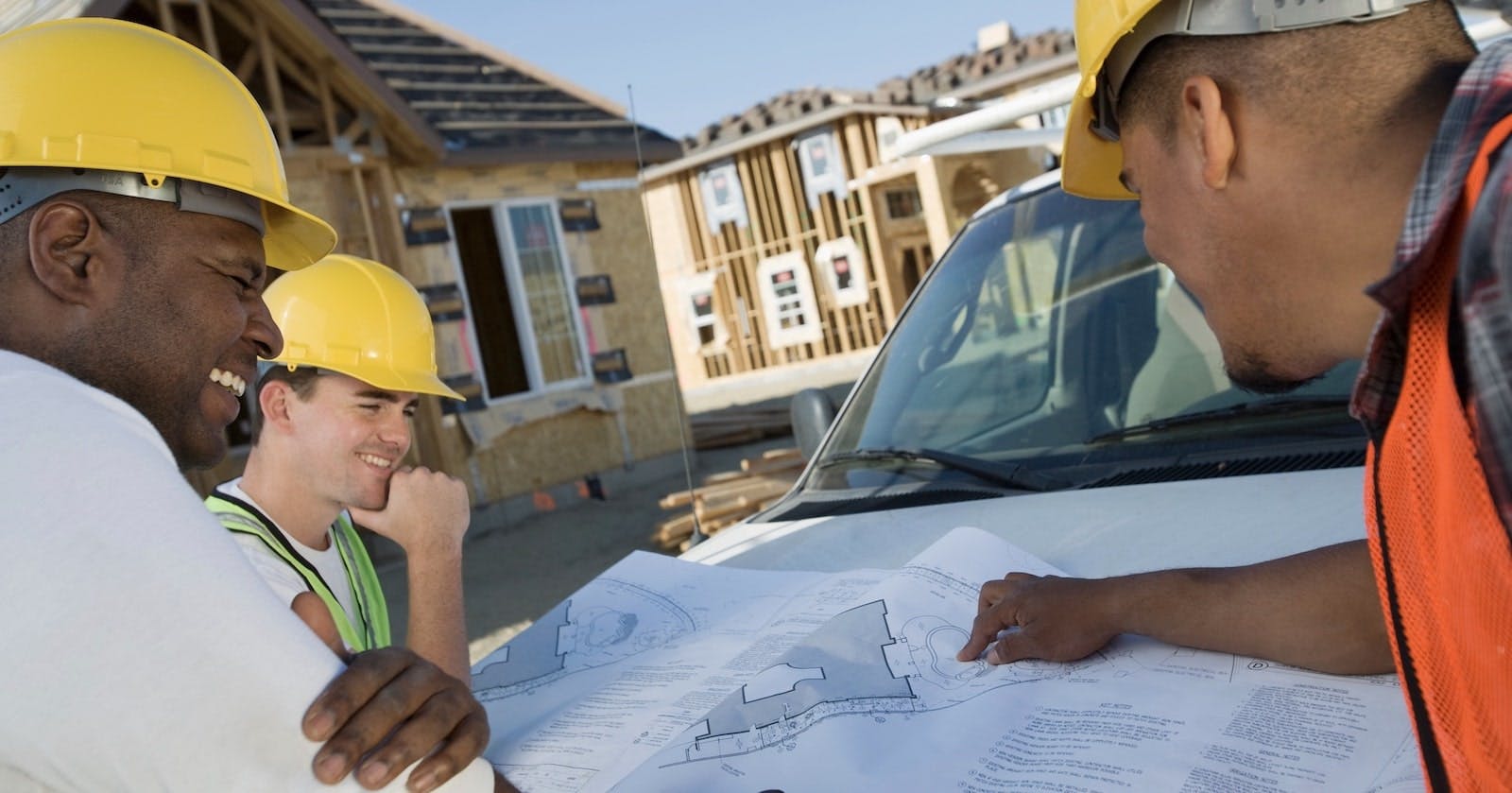 66fdbaa0e63fdc1a47457aee Constructionworkersonjobsitereviewhouseplansmin