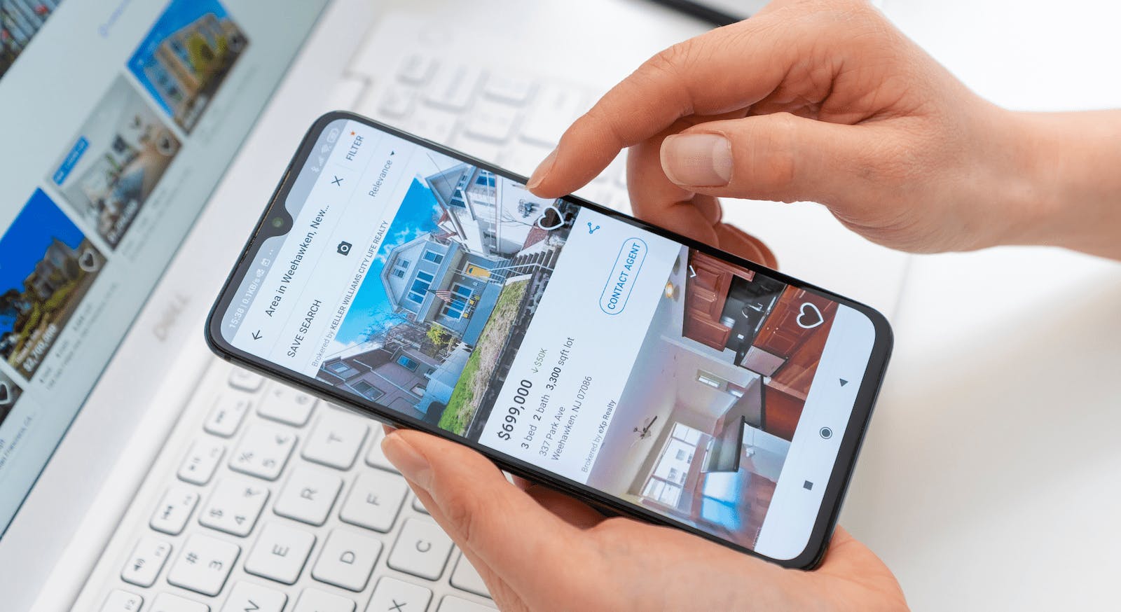 Although The Building Industry Is Still Playing Catch Up When It Comes To Creating And Using Mobile Apps, There Are A Range Of Apps Available Now That Can Assist Buyers And Home Sales Pros With The Process | Photo: Ymgerman / Stock adobe