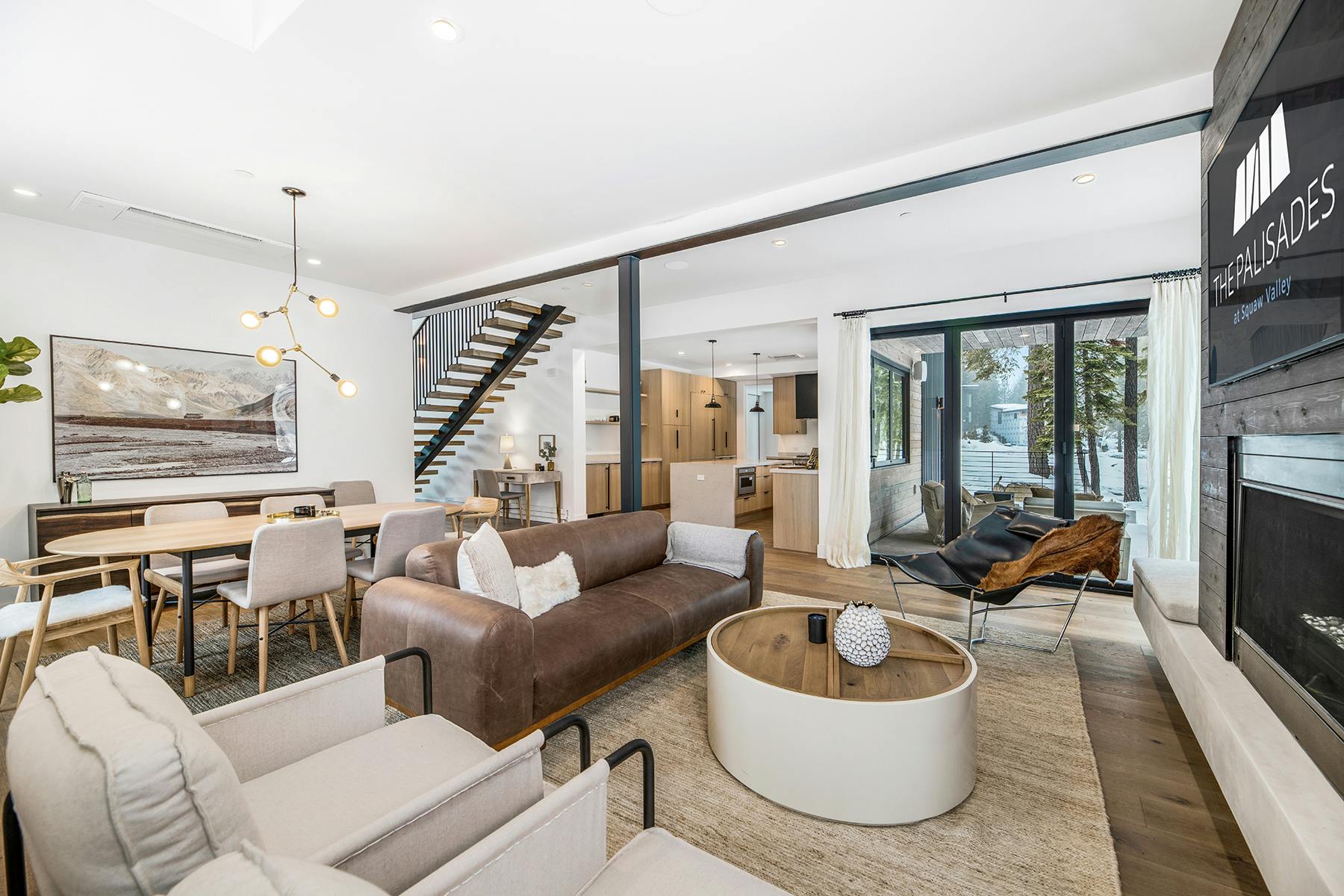 66fdbae655d3979c3b0970d1 Plant20prefab20living20room20constructutopia