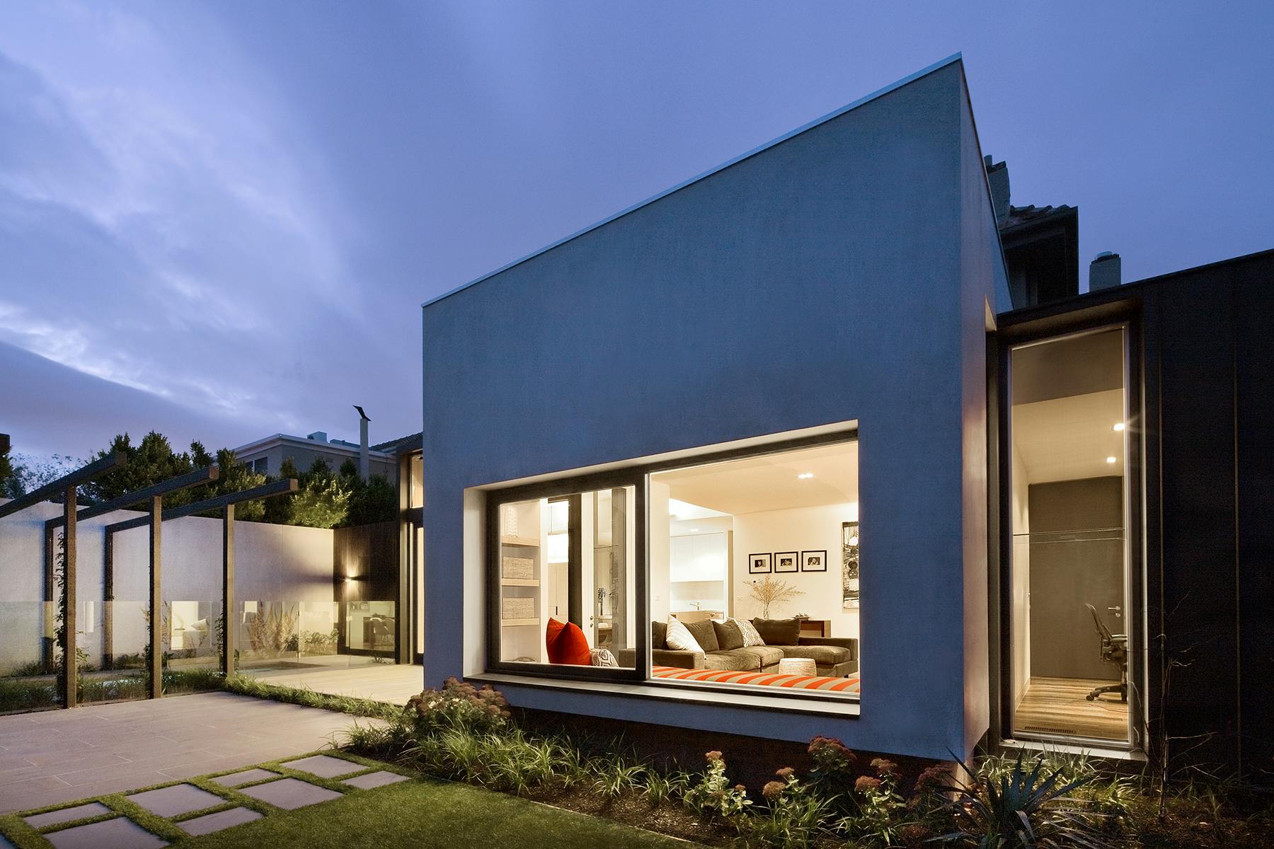 66fdbb213cabd991a9a6908a 8 Lacantina