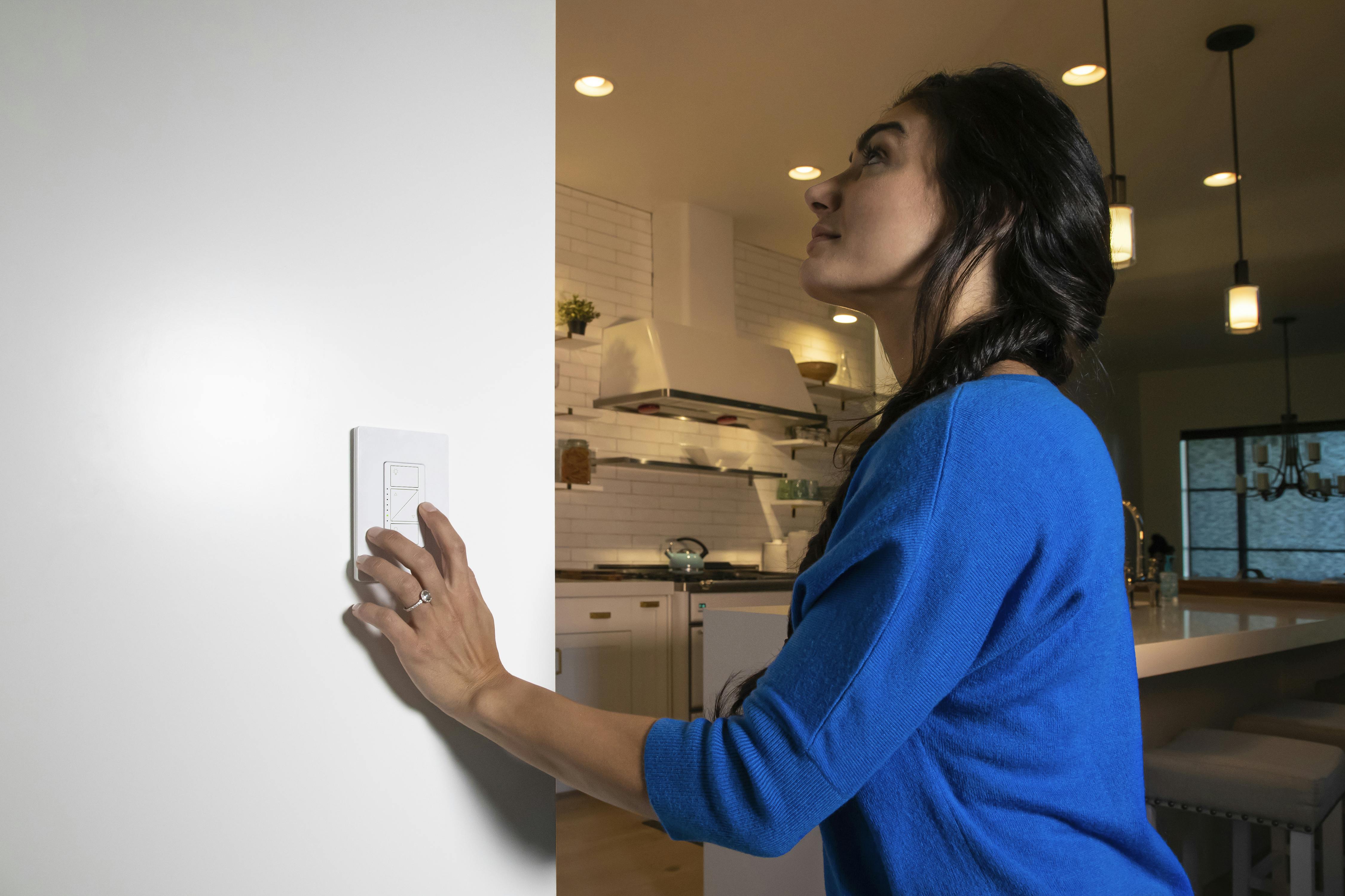 66fdbb533cabd9affba690bb Casetalutronsmartlightswitches