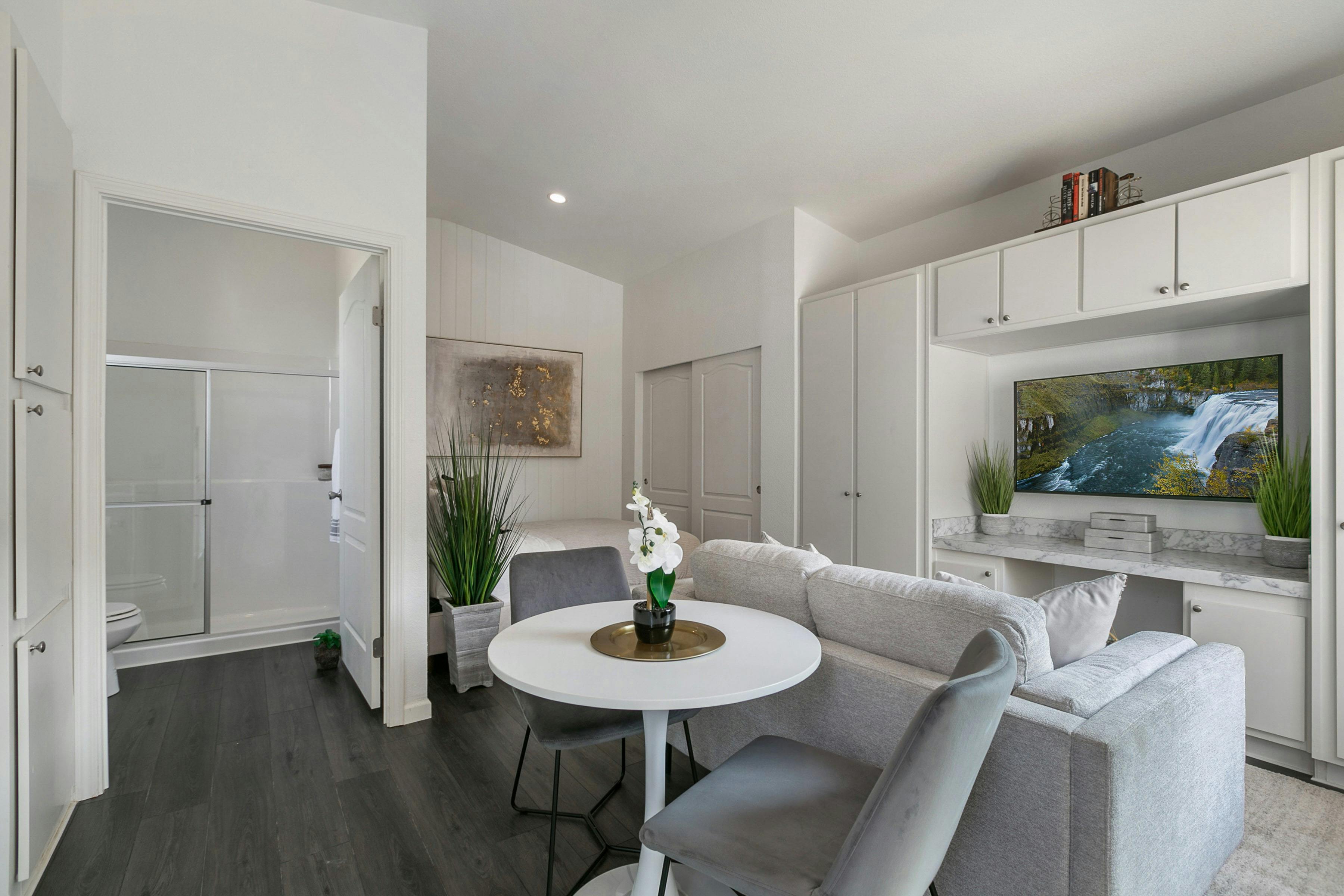 66fdbb90a897b5db12b1f3e3 3317west76 005 Highresmin