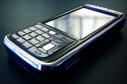 66fdbbc7dbd68e585f4a9e4d Phone