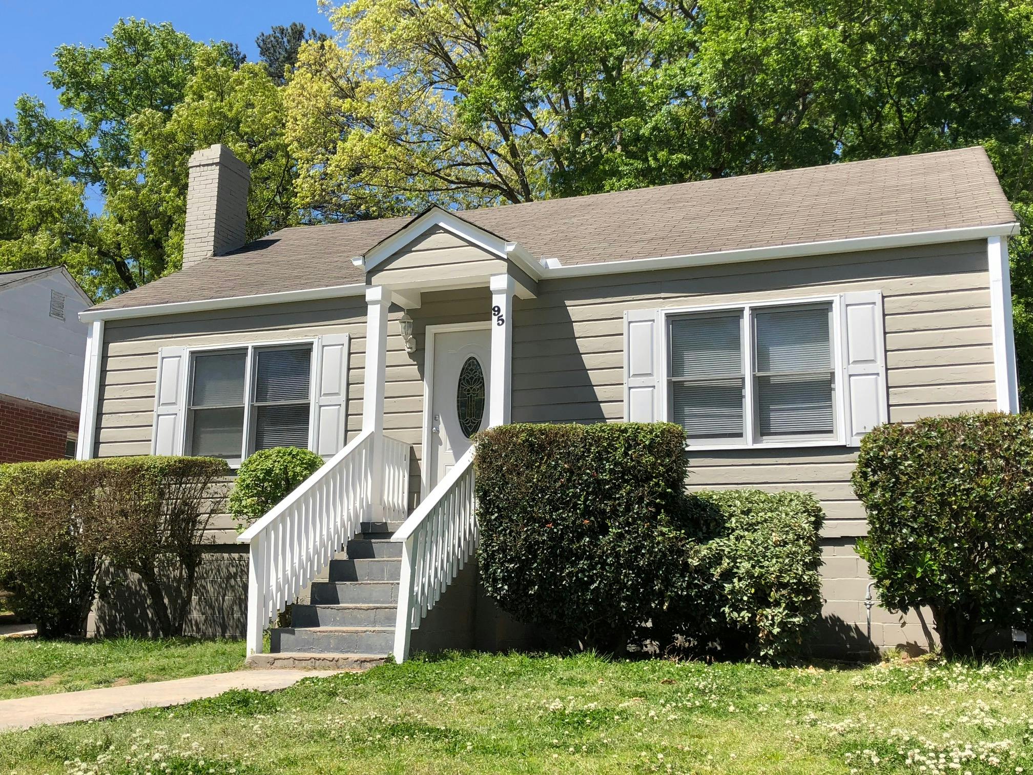 66fdbc60a897b5e99cb1f629 9520chappell20exterior