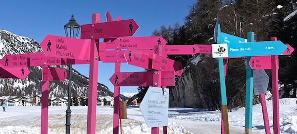 66fdbc73a5dba0117f461d43 Road Signs