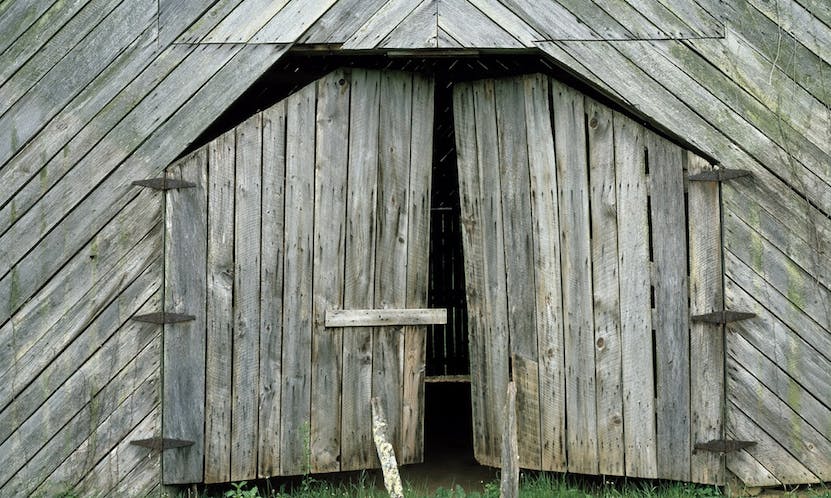 66fdbca936c97e6bb48b5a25 Reclaimed20wood20barn Pixabay