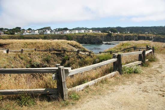 66fdbd35a897b56446b1f9d6 Ghost20town