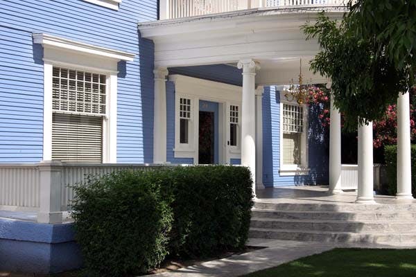 66fdbd35de5fd1128c548745 Portico