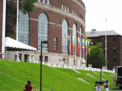 66fdbd3da5dba0996446207e College20campus