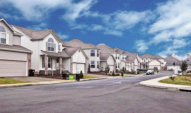 66fdbdd4e1fd4a5b20e1ed48 Suburbhouses