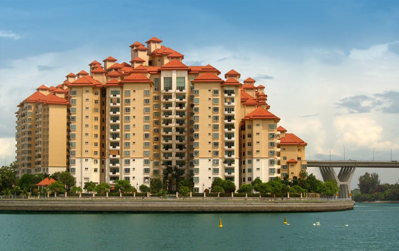 66fdbdec3cabd97723a69906 Condos Wikimediacommons 0