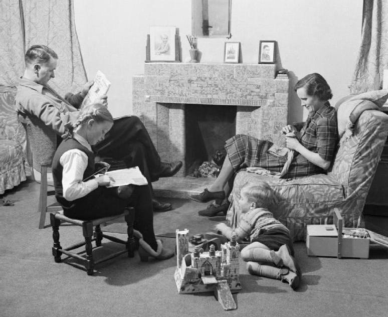 66fdbee4d4ea3849a5a59b16 Firemans Family Everyday Life In Wartime London 19