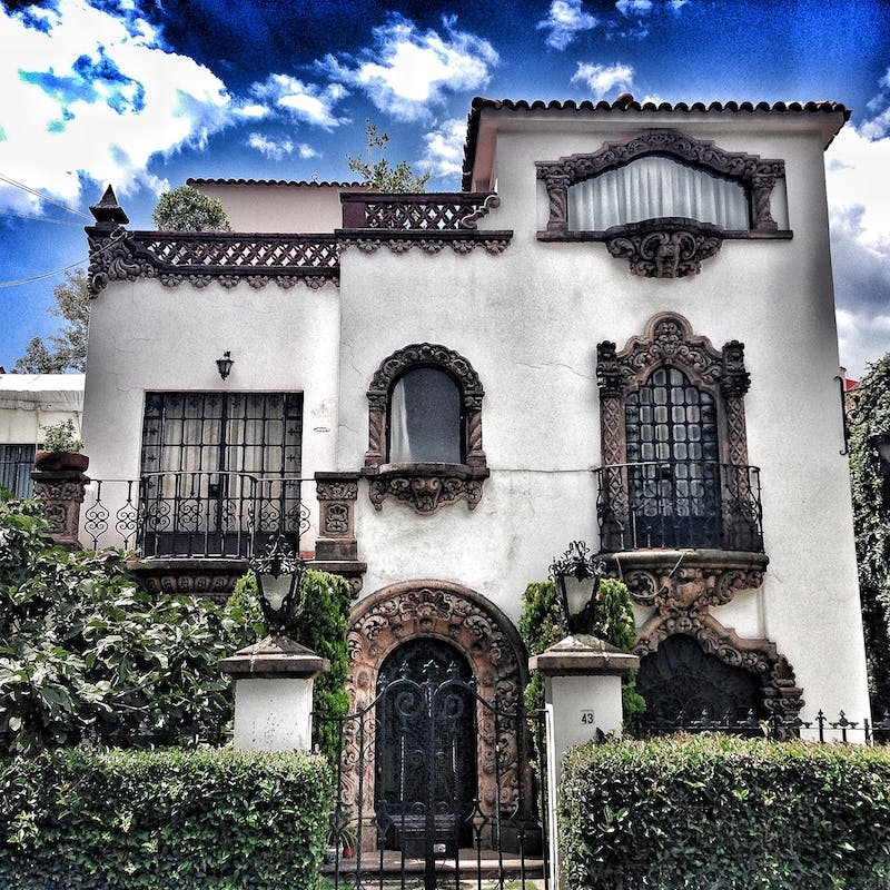 66fdbf4001d3bf7a49af7aa7 Spansish20style