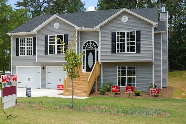 66fdbfb4de5fd17ba4548eee Housing20market 0