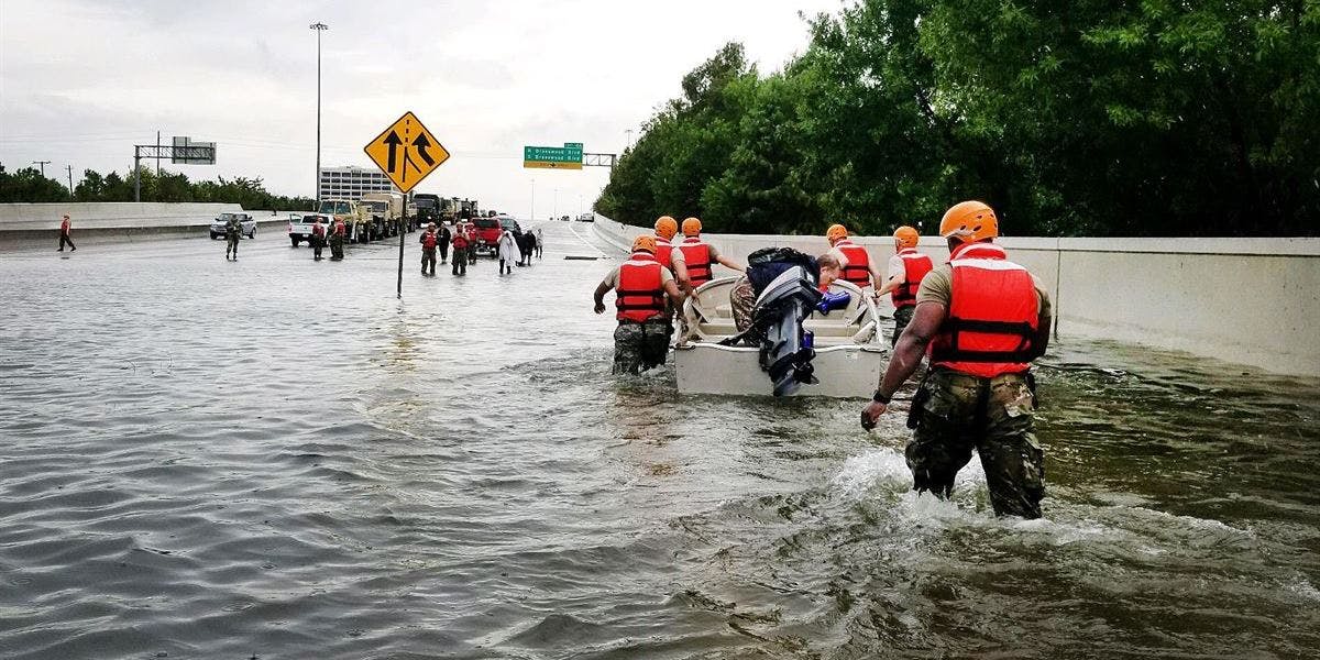 66fdc092e1fd4a091ae1f60e 170827azw944005a