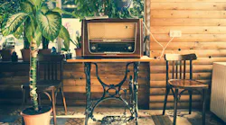 Photo: Unsplash/Csongor Schmutc