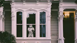 Photo: Unsplash/John Moeses Bauan