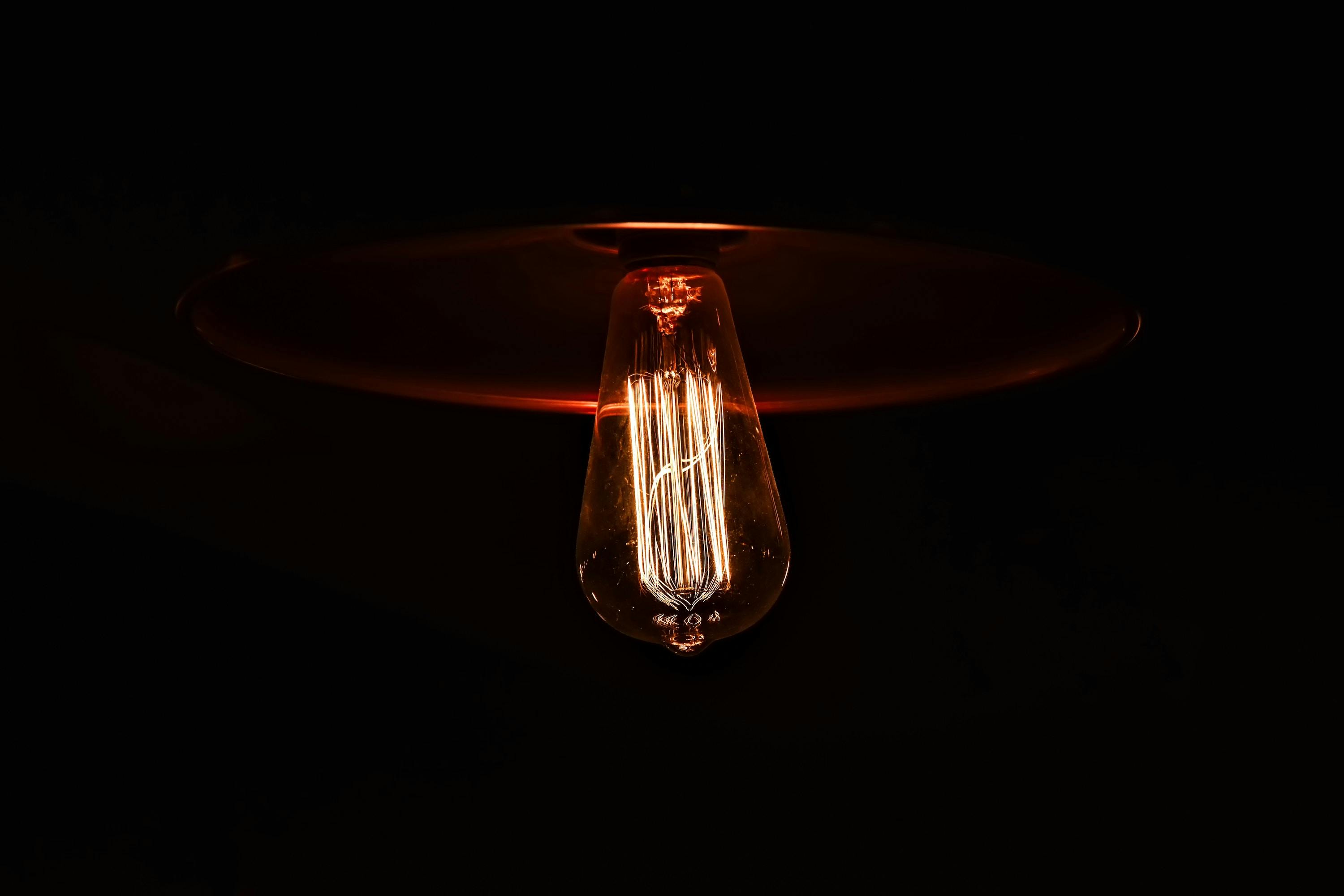 66fdc52be1fd4a6587e1fb8d Daniilkuzelevlightbulb
