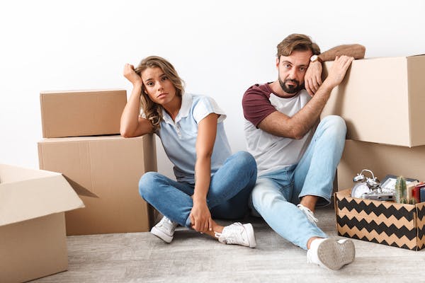 66fdc623e63fdcea4e4593b9 Couplemovingboxes