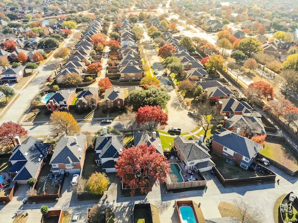 66fdc654e1fd4af4c0e1fdc8 Housingneighborhoodresidentialsinglefamily