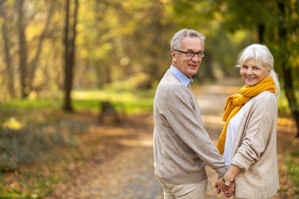 66fdc6603cabd97fdda6a86e Retiredcouple