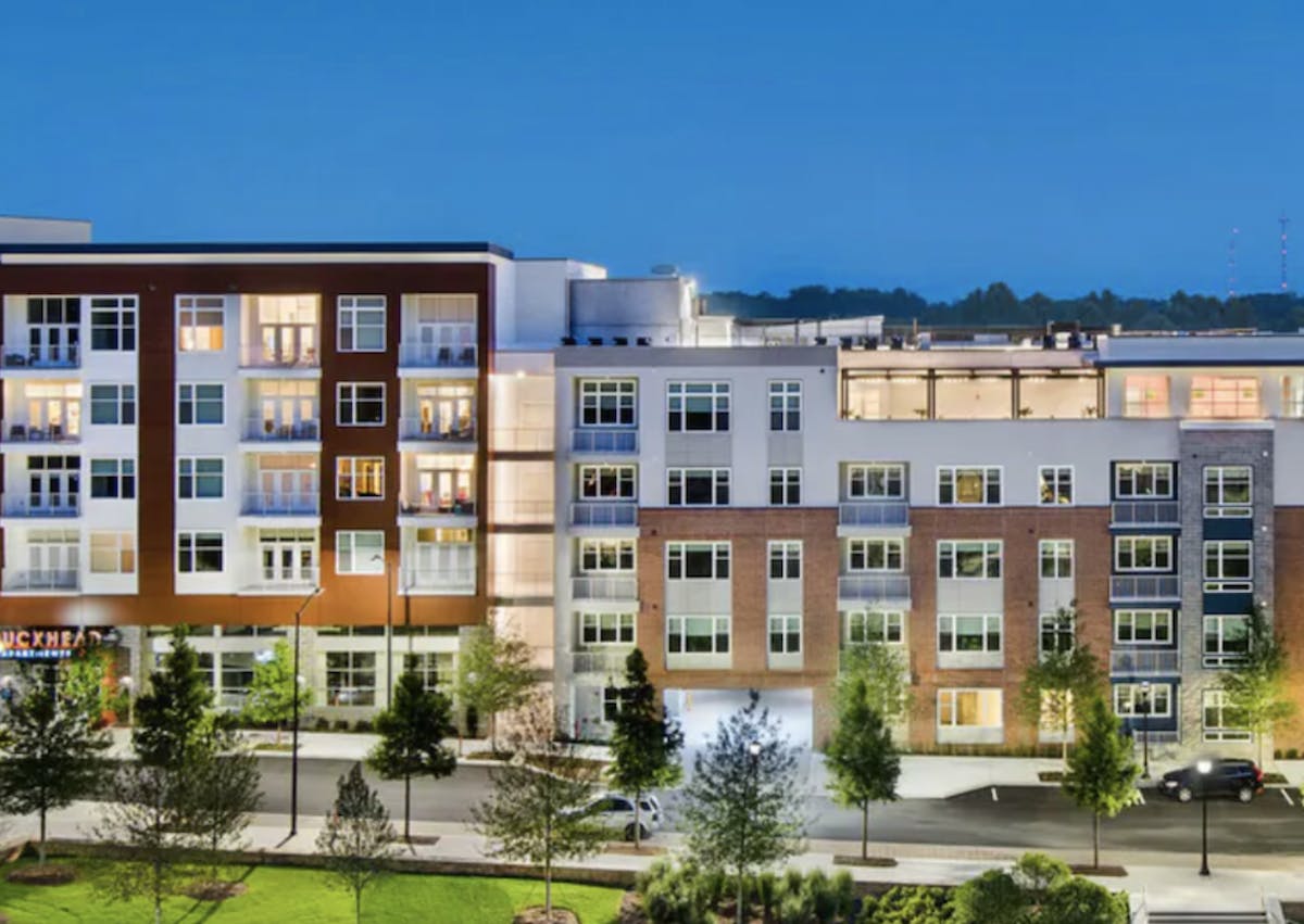 66fdc6c6a5dba031e846336a Amliresidentialbuckheadexteriorviewstreet