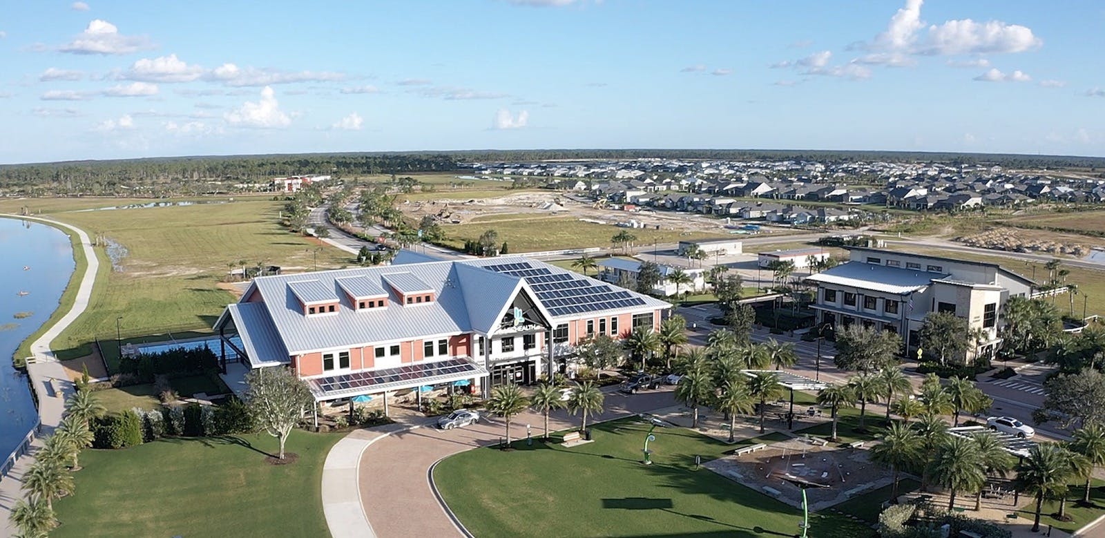 66fdc7cda897b51bd0b20ee1 Babcockranchcommunitysolaraerialviewtowncenter