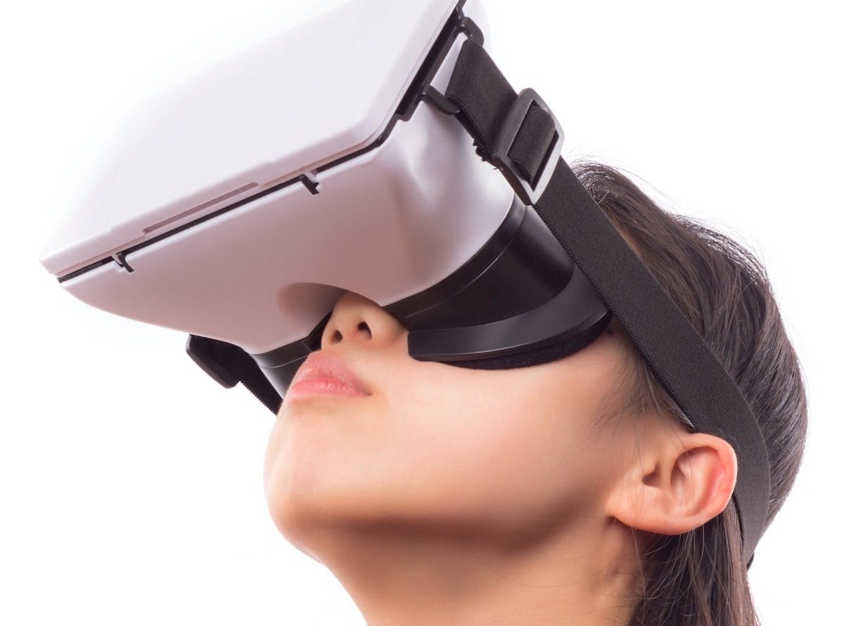 66fdc878e63fdcba754598c6 Virtual20reality20googlesmin 0