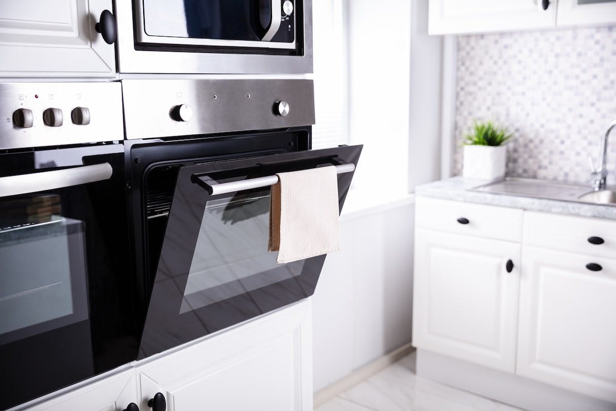 66fdc898dbd68e158d4ab9e3 Kitchen20ovenmin