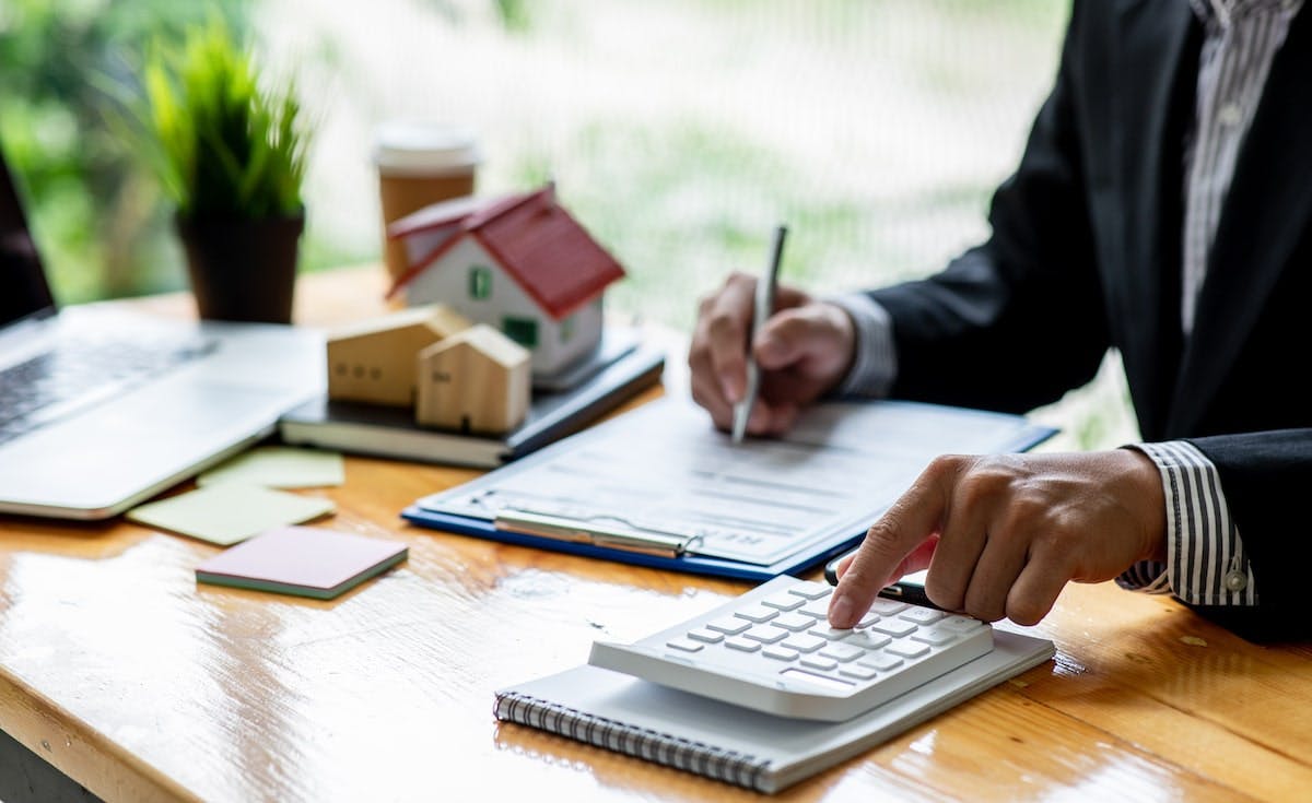 66fdc8c2dbd68e54e54aba2c Investormin