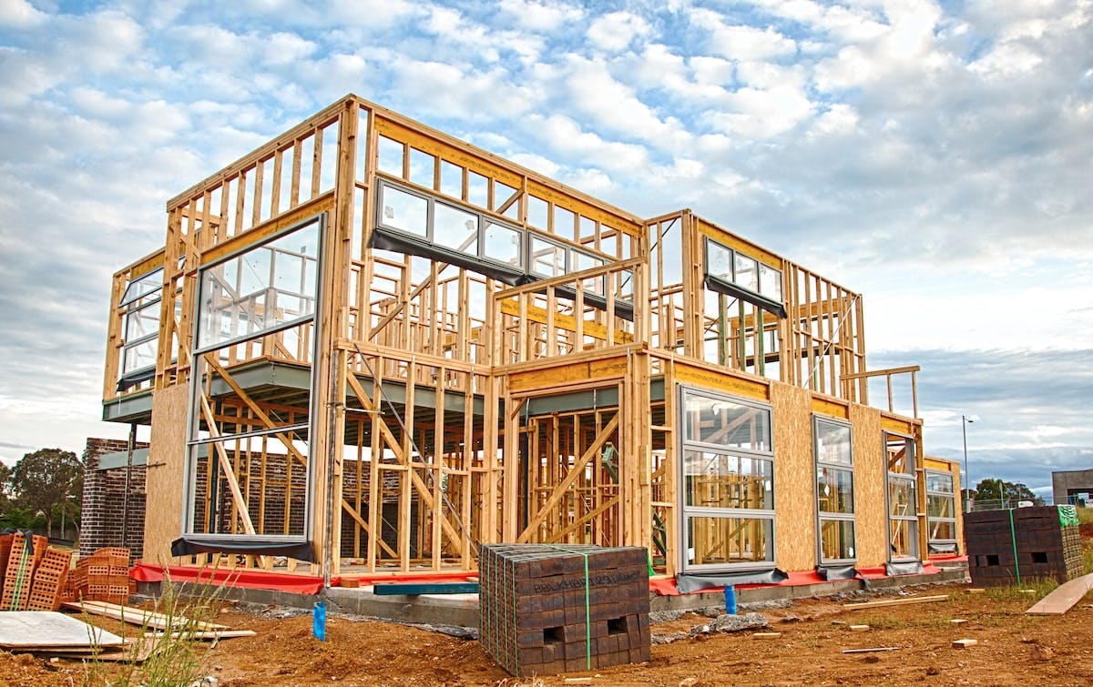 66fdc8e4a5dba0046f4637cd Construction20startmin