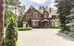 66fdc8e836c97e685a8b73b7 Highend20housing20marketmin 66fdc8e836c97e685a8b73b7 Highend20housing20marketmin