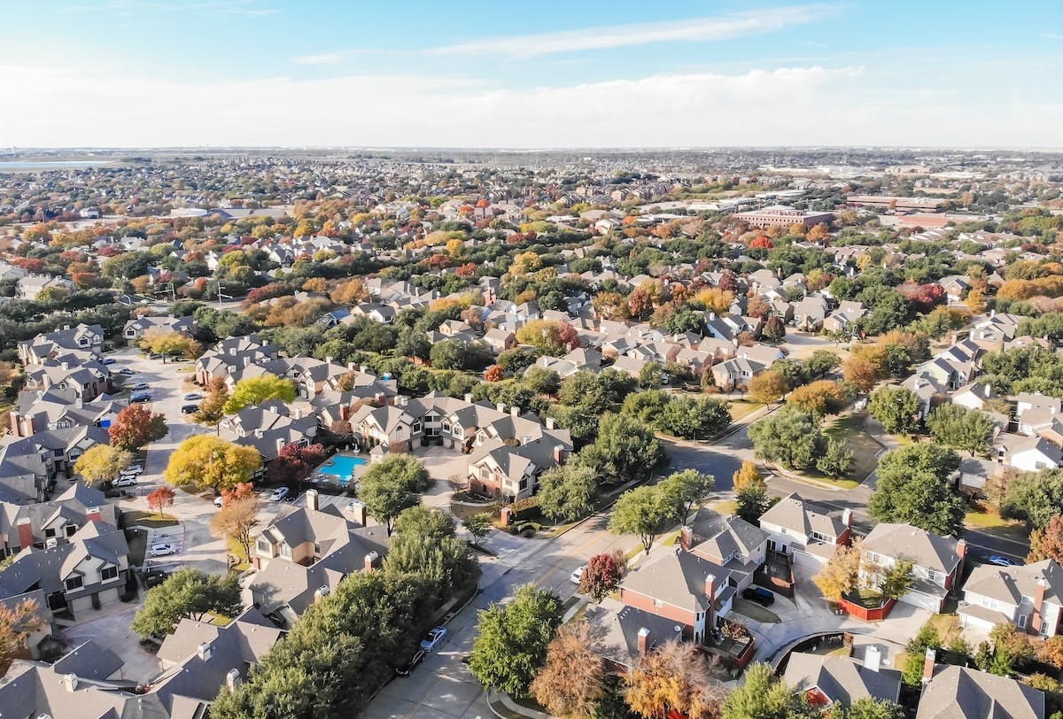 66fdc8eede5fd16ff2549e2d Dallas20suburbmin