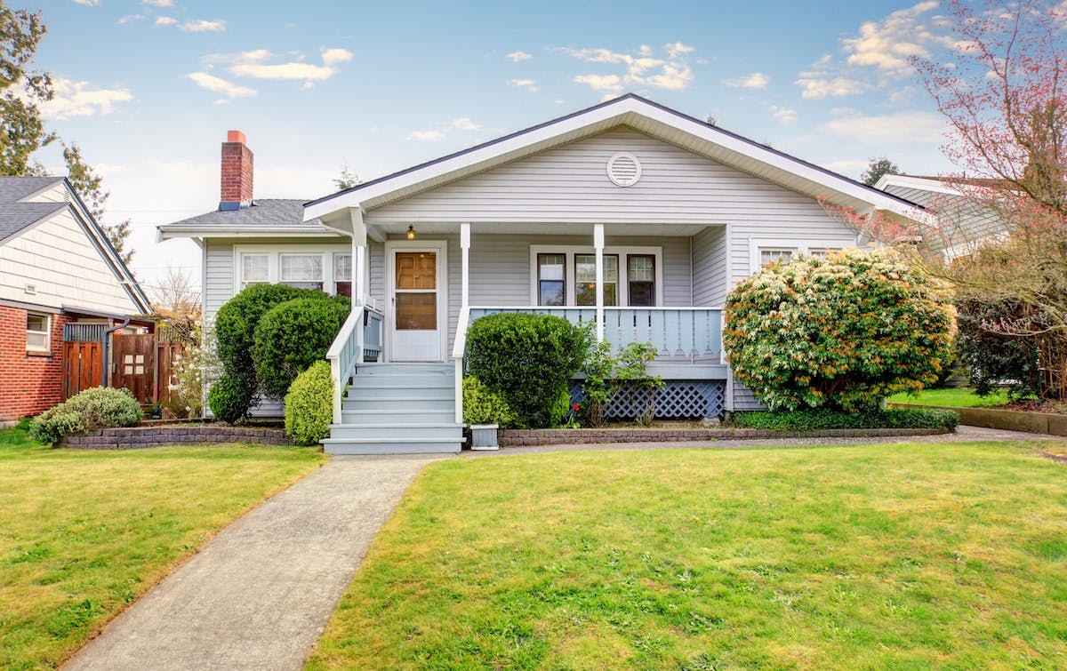 66fdc8f03cabd989e4a6adcc Home20on20small20lotmin