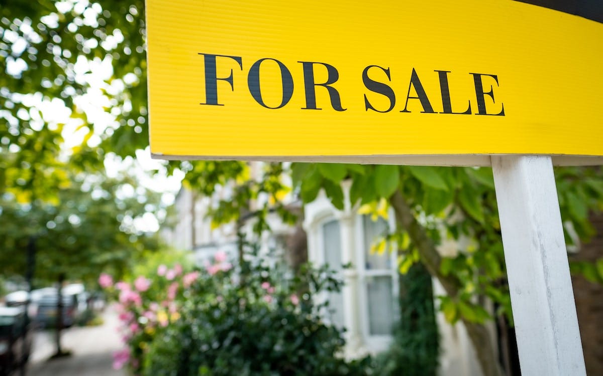 66fdc90601d3bf3ccfaf8c60 For20sale20sign20homemin