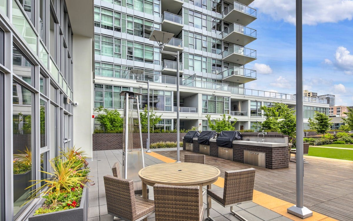 66fdc91101d3bf12adaf8c65 Apartment20outdoor20livingmin