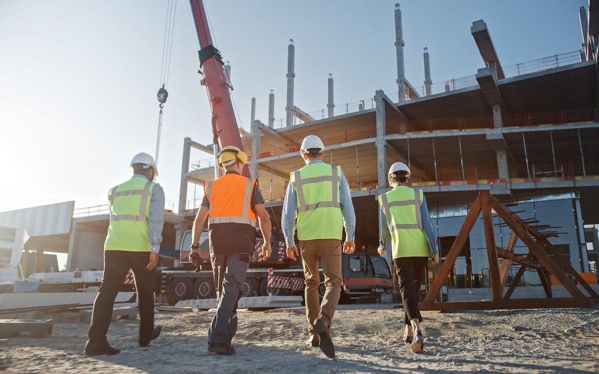 66fdc911e1fd4a0efee20380 Construction20crewmin