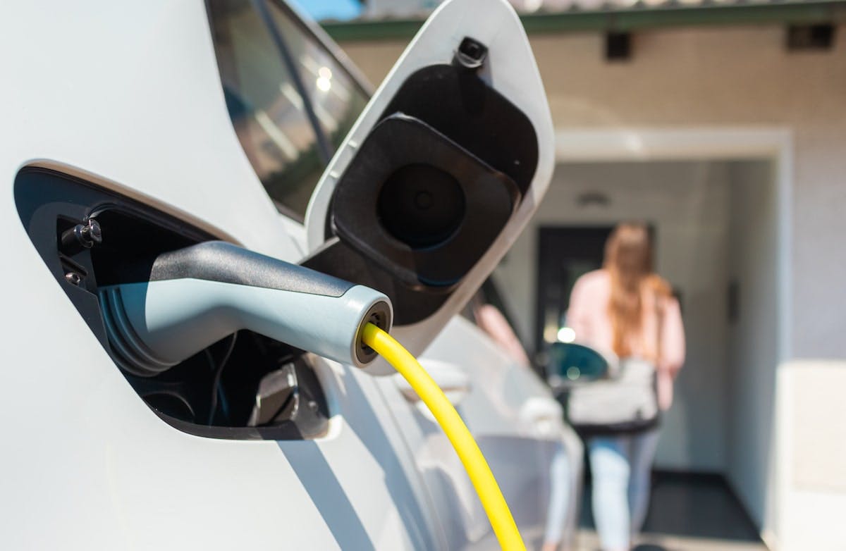 66fdc915e1fd4af2b7e20388 Home20car20chargermin