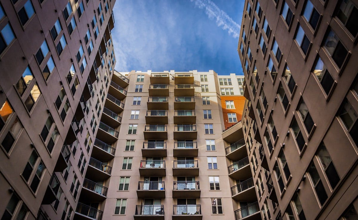 66fdc92ba897b5750ab21147 Apartment20unitsmin201