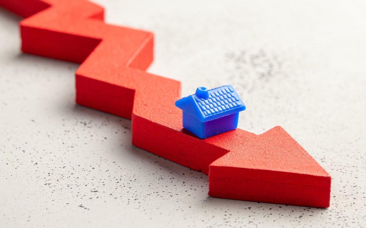 66fdc93736c97e61058b7457 Housing20declinemin