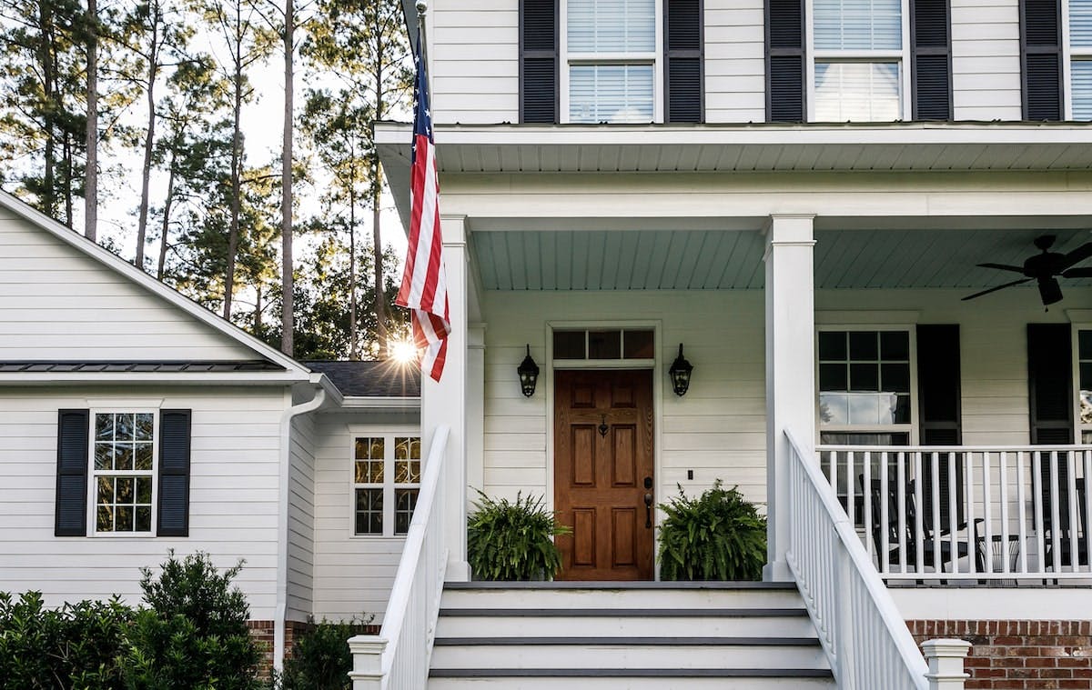 66fdc95101d3bfee1caf8cea Front20porch20housemin