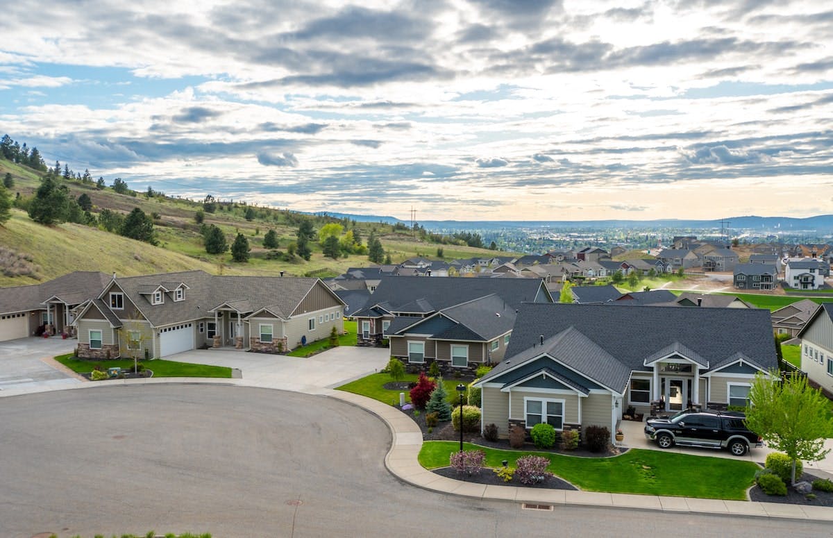 66fdc95ed4ea38436da5ace2 Neighborhood20homesmin201