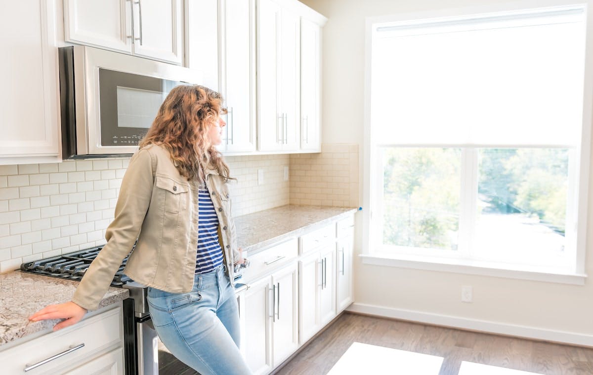 66fdc992e63fdcb20b459a9e Woman20homebuyermin