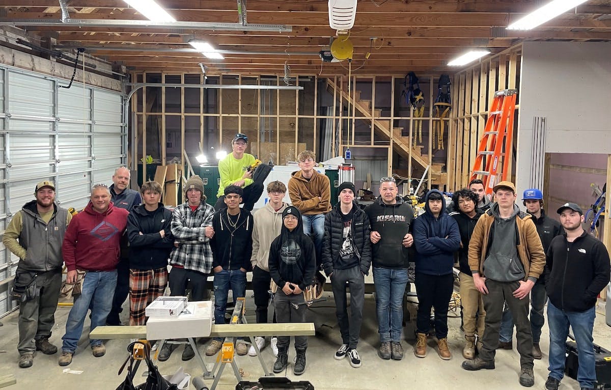 66fdc9fde1fd4a7330e20524 Ostc2020group20shotmin